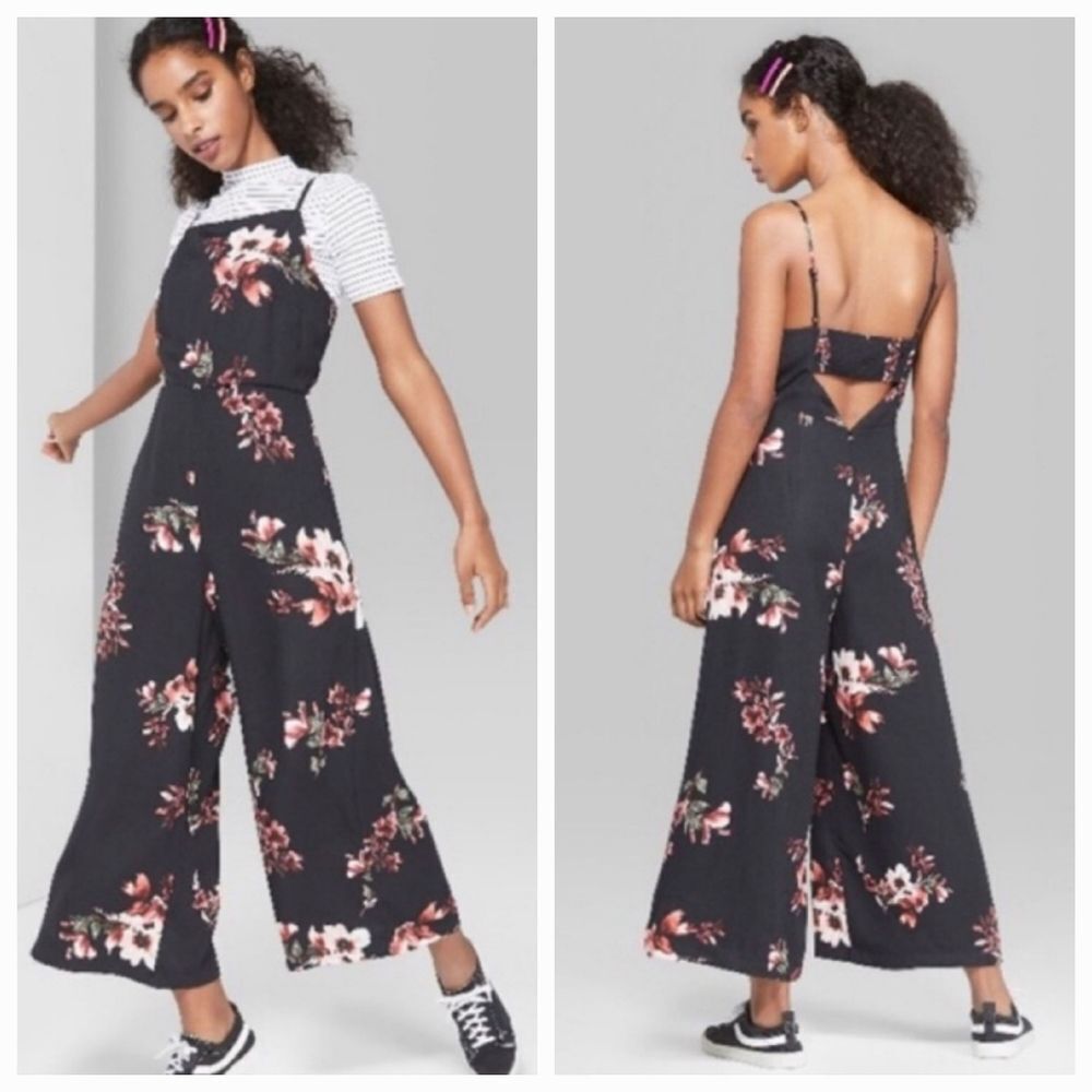 ☔️💜Wild Fable Black & Pink Floral Print Cropped Sleeveless Jumper Small